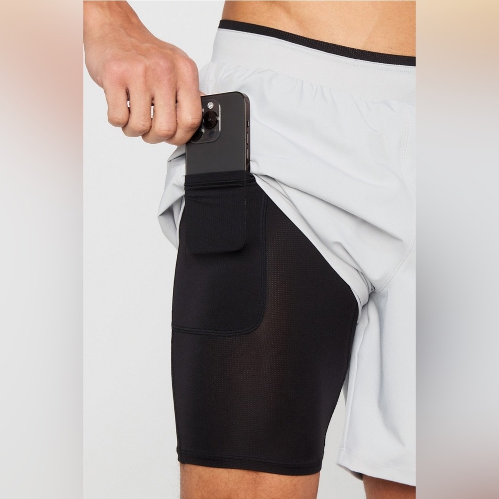 NWT Fabletics The Fundamental Lined 7” Shorts Light Gray / Black XXL - Picture 2 of 13